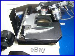 10923 Nikon Optiphot Microscope M Plan 5,10,20,40x lens with 15x ultra W. F. Eyes