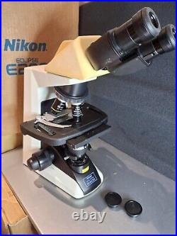 Nikon E200 Microscope with 4 E-plan objectives and binocular head, Halogen lamp